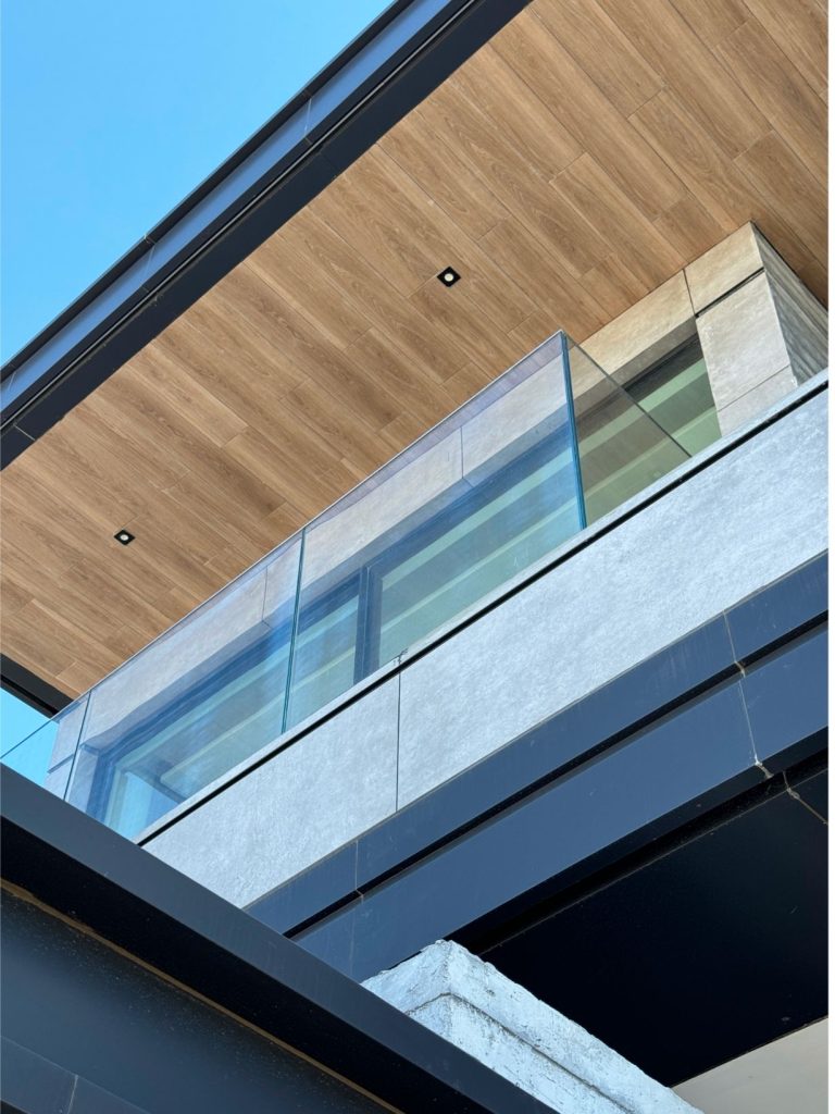 Frame 969